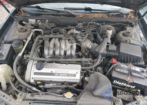 1996 Nissan Maxima Gle/Gxe/Se z USA, uszkodzony, nr VIN JN1CA21D2TT160958